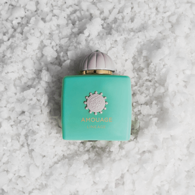 AMOUAGE 遊人末裔以清透藍綠色調呈現海風與海鹽般的清新氣息