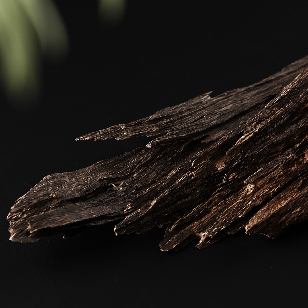 Atelier Cologne 沉香香調細節示意圖