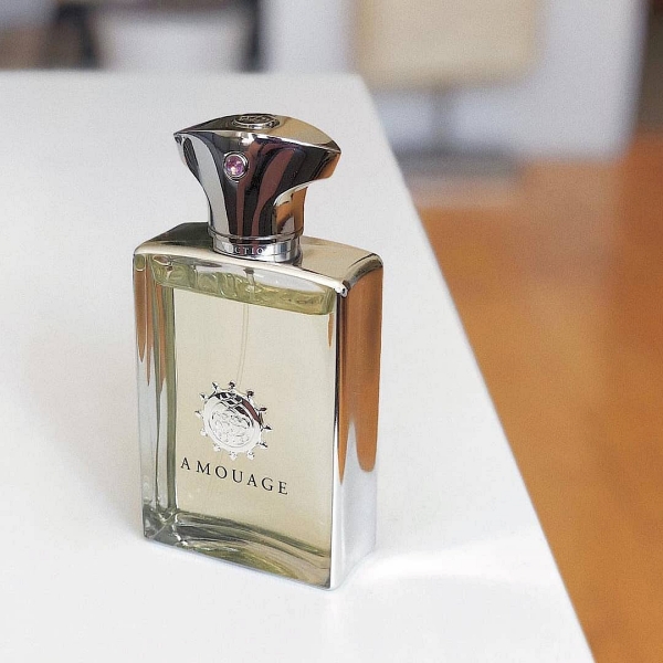 溫潤暖男的男香推薦:AMOUAGE 鏡中倒影男香